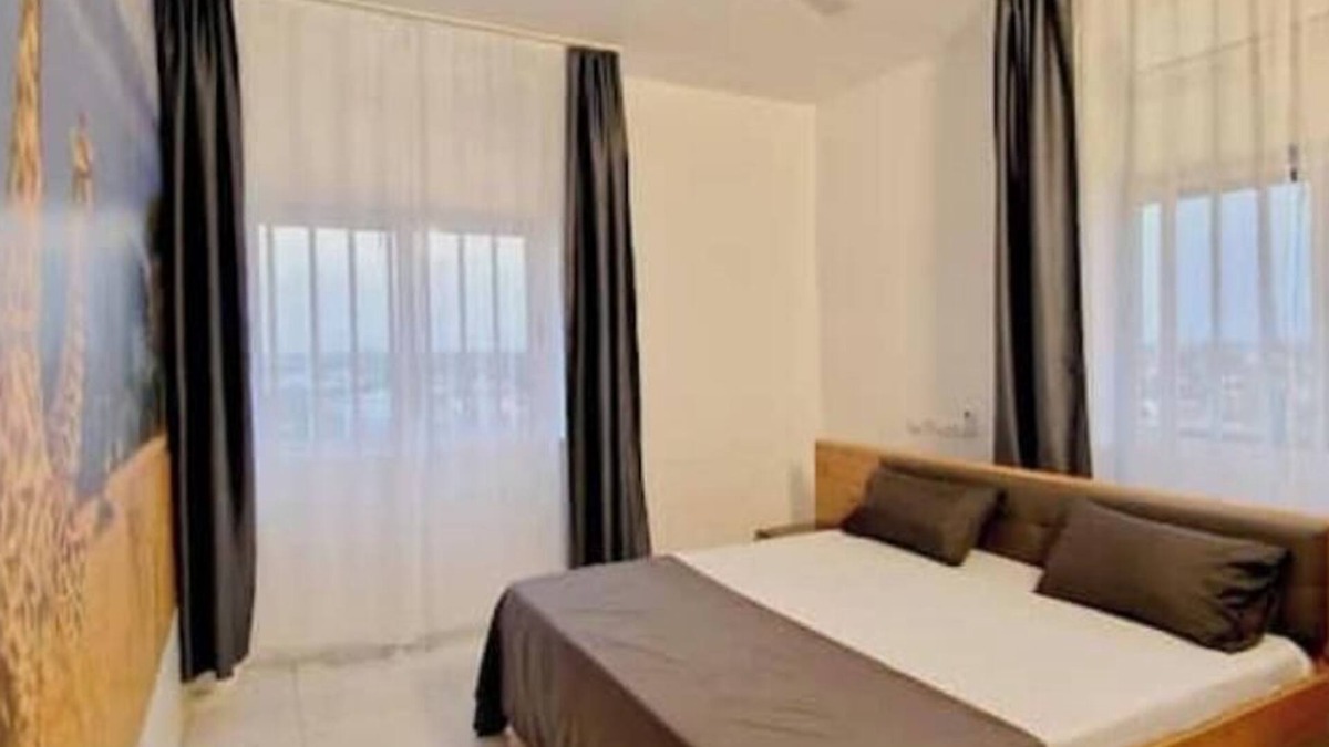 Lome Apartment | Safari.
