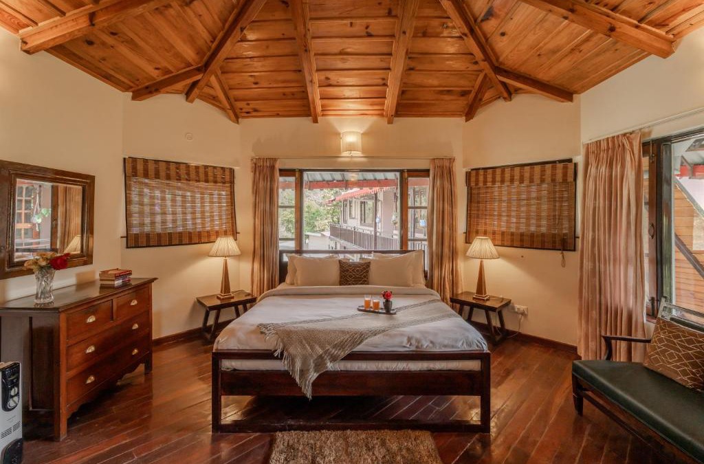 Bhimtal Villa | SaffronStays Casa Octavia