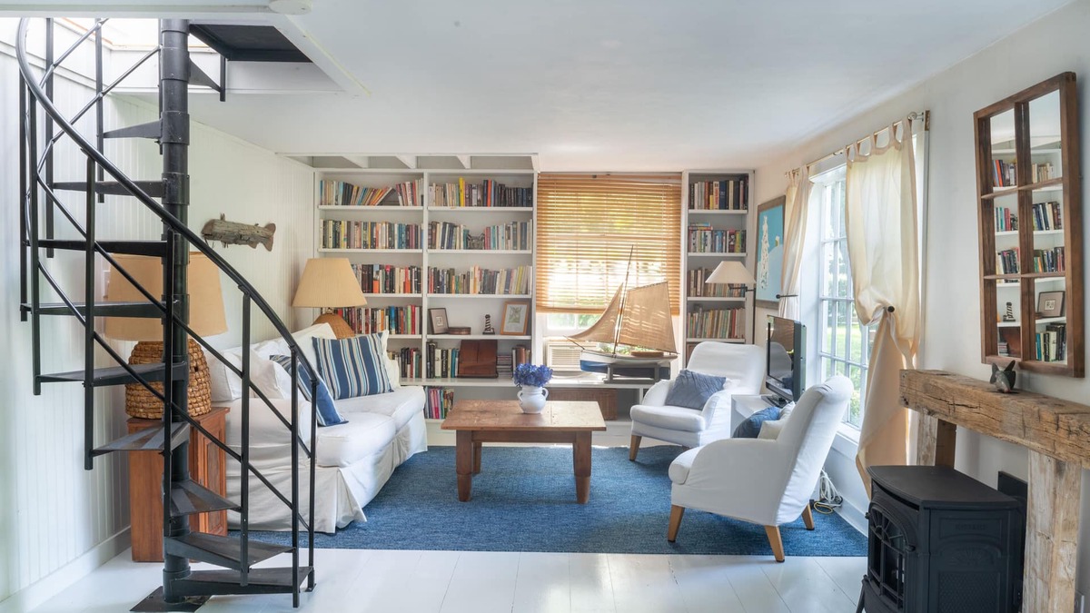 Sag Harbor Cottage | Sag Harbor Charmer - 2 Bedroom Cottage; Walk to Town