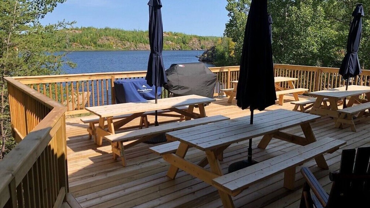 Grand Marais Cabin | Saganaga Lodge Large Family Room #5