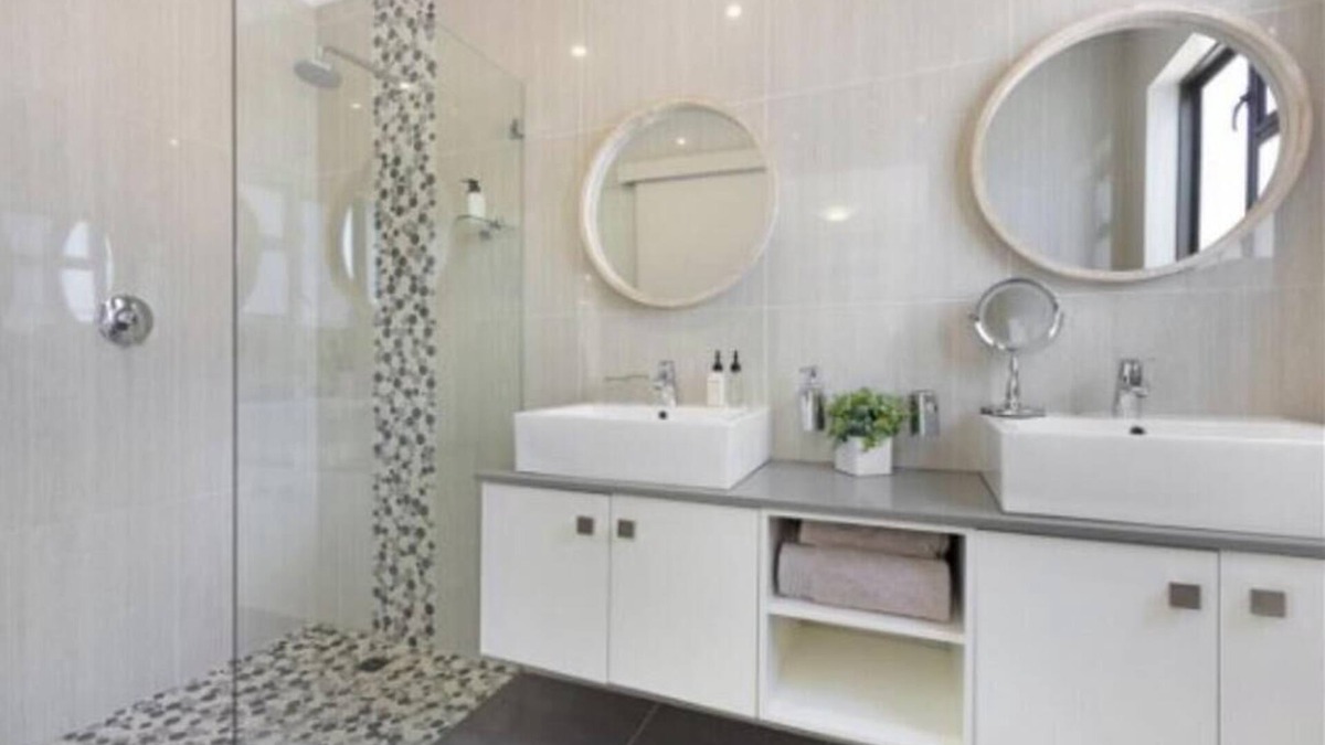 Tokai Apartment | Sage - Standard Self catering unit
