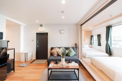 Honmachi Apartment | saiei hotel 201