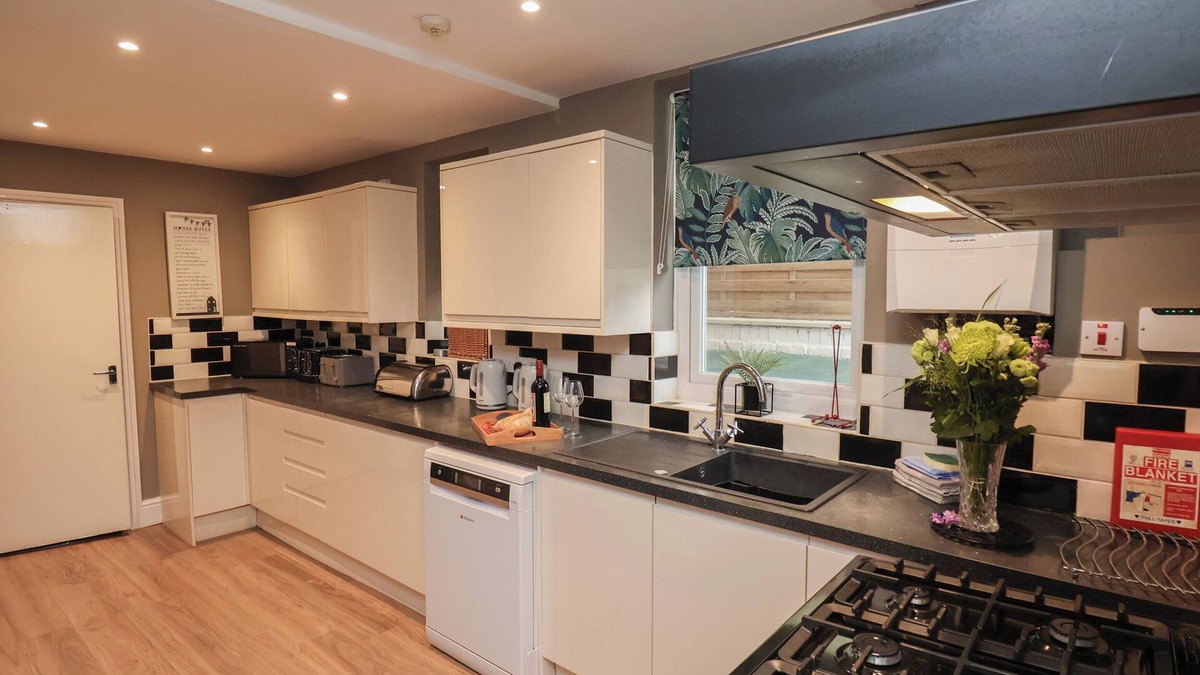Scarborough Cottage | Sail Lodge
