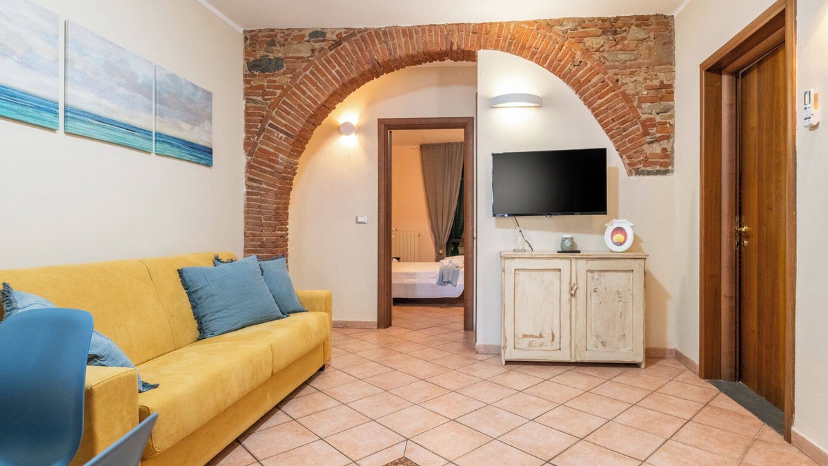Livorno Apartment | Sailor's House Livorno by Pleiades Home