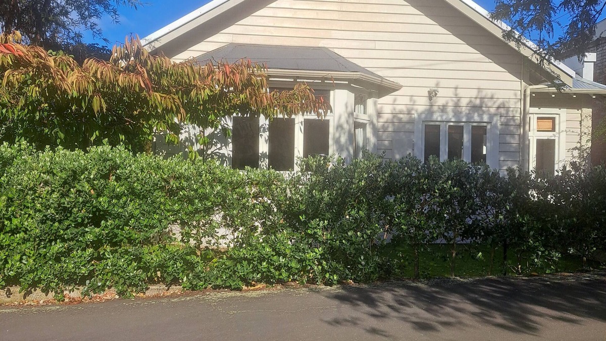 St. Clair House | Saint Clair beach house.