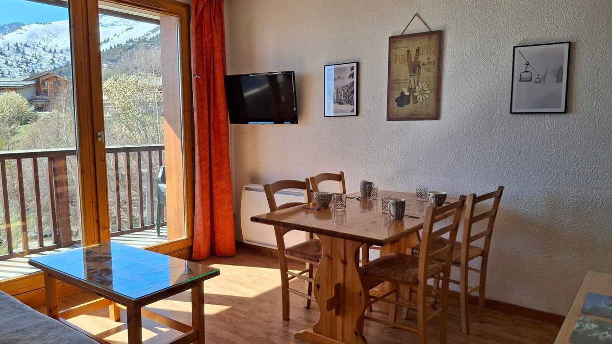 Montgellafrey Apartment | Saint-François-Longchamp, cozy apartment for 4, ideal for holidays