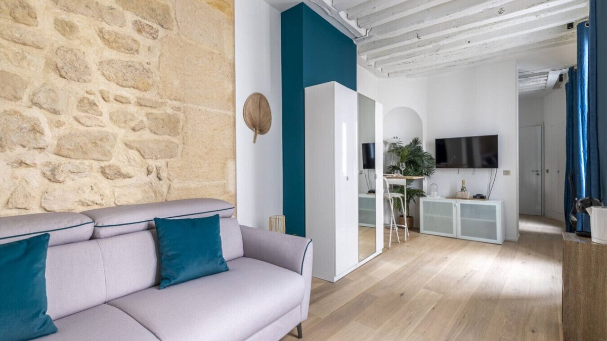 Quartier de la Monnaie Apartment | Saint Germain - Charming Studio