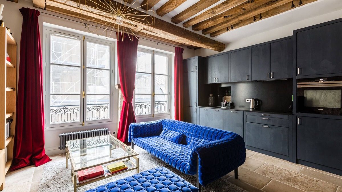 Les Iles Apartment | Saint-Louis Style, by Veeve