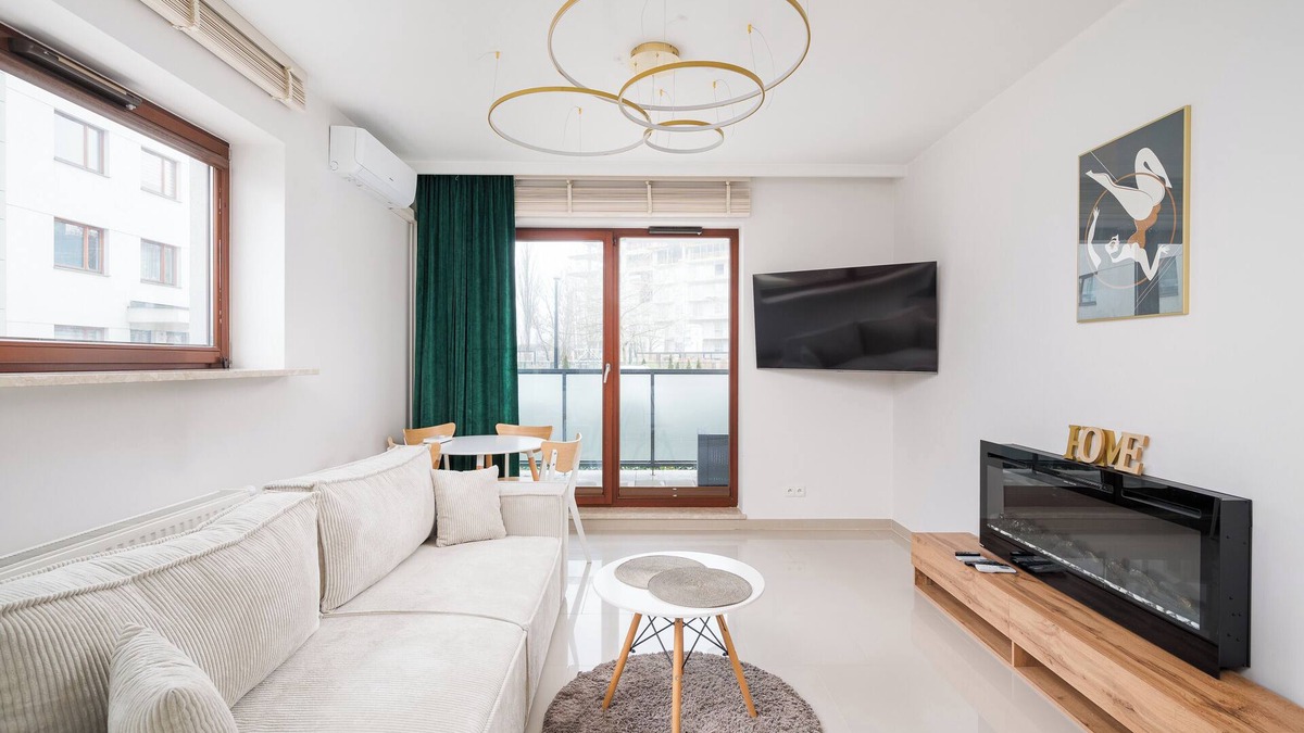 Ursynow Apartment | Sakura Deluxe Apartment