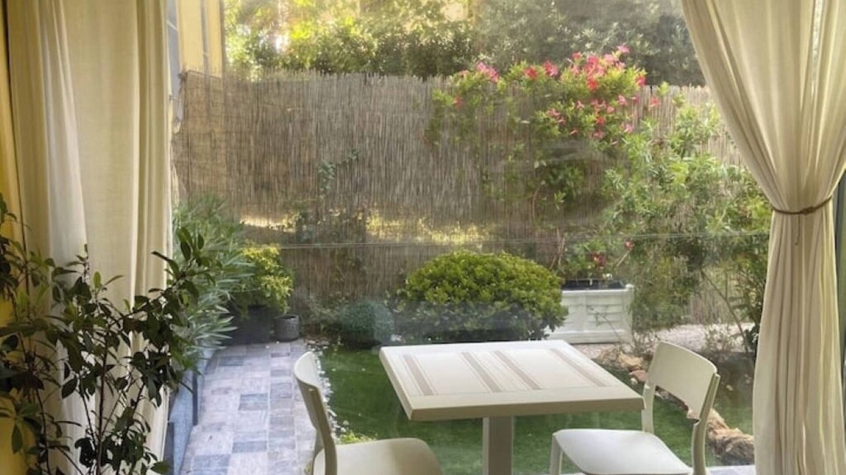 Livorno House | Sali and, Paradise Inn