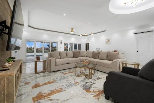 Opal Villa | Salina Breeze Sea View Villa & Rooftop by Bocobay