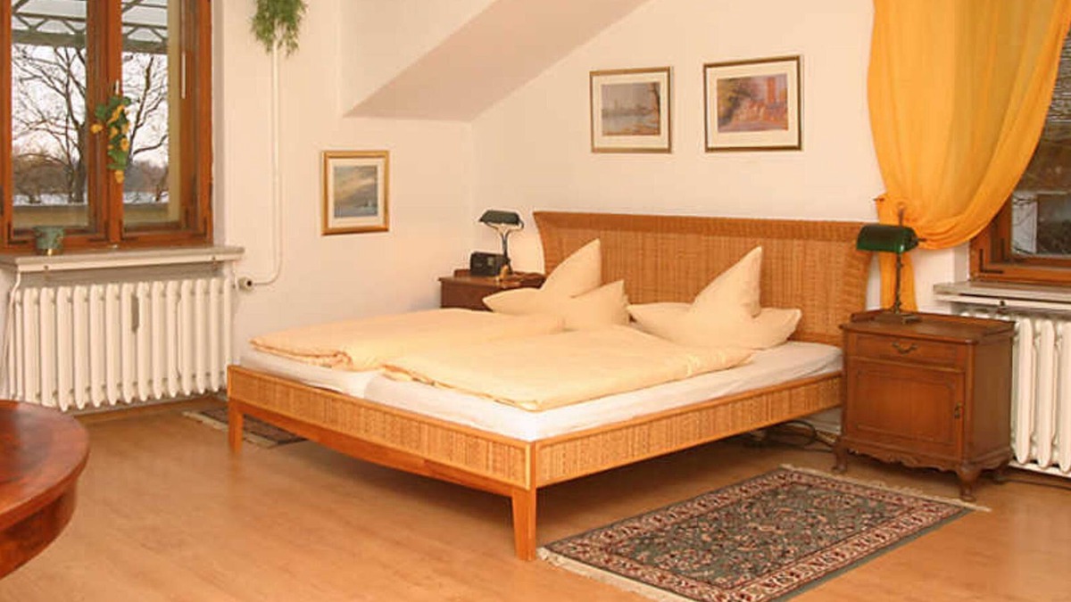 Berliner Vorstadt Apartment | Salon room - Potsdam: Pension Am Tiefen See