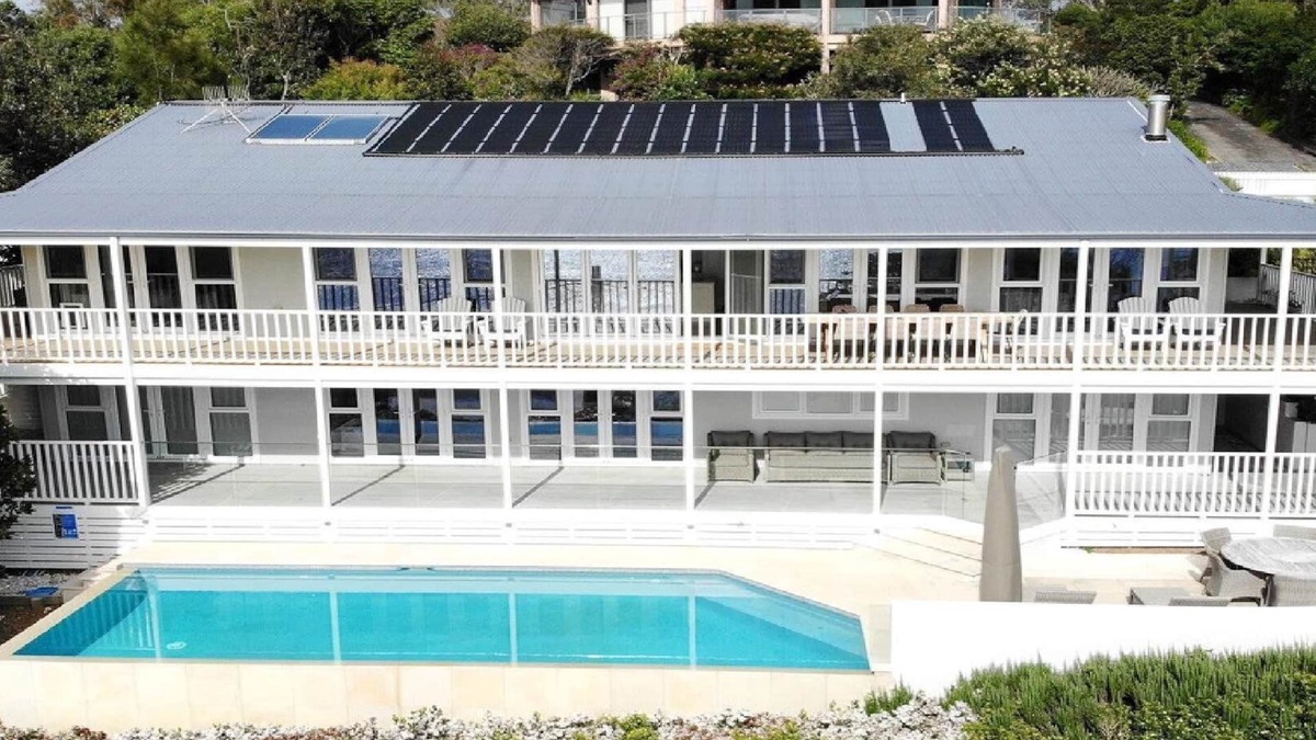 Avoca Beach Apartment | SALT DECK - THE UPPER DECK | Accom Holiday