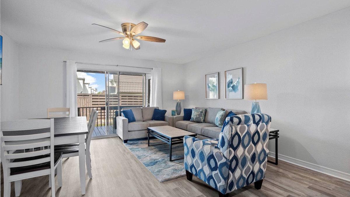 Pensacola Beach Condo | "Salt Therapy"| Pensacola Beach Access steps away! | Dog-Friendly Townhome