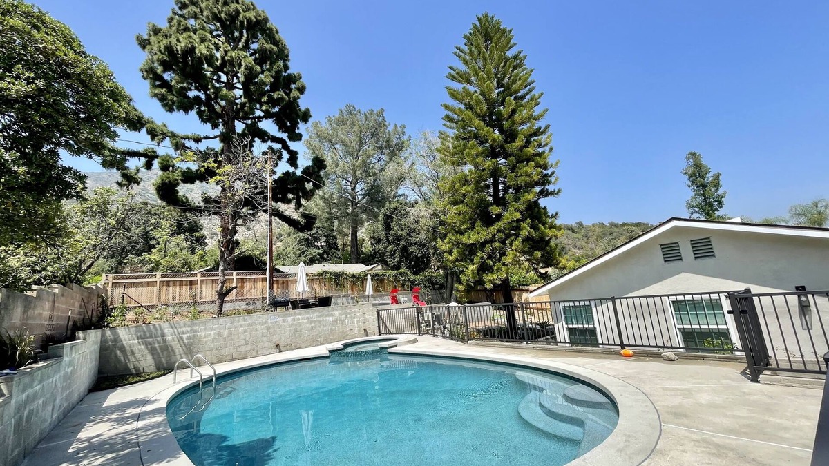 Sierra Madre House | Salt Water Pool Over Look Mountain View