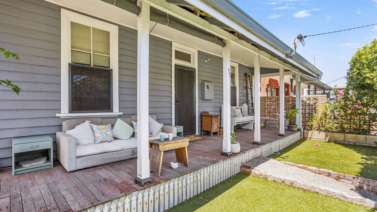 South Fremantle Cottage | Saltbush Cottage in fabulous South Fremantle.