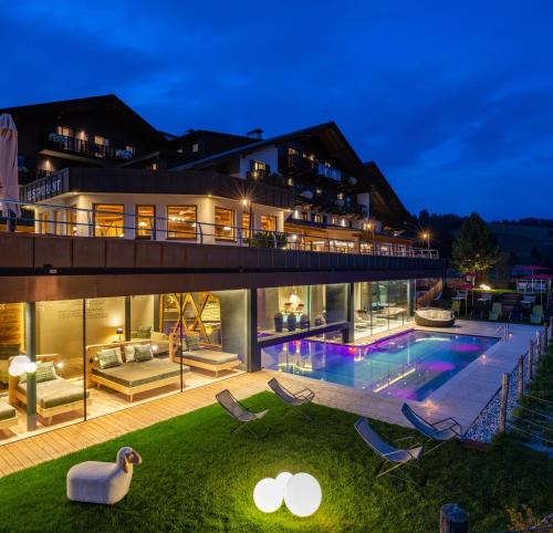 Compaccio Hotel | Saltria - your Alpine experience