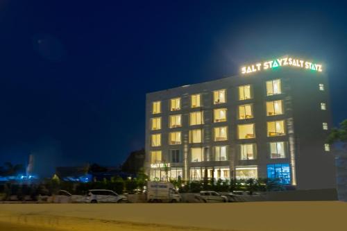 Gurugram Hotel | Saltstayz Premier - Manesar & Sector 86