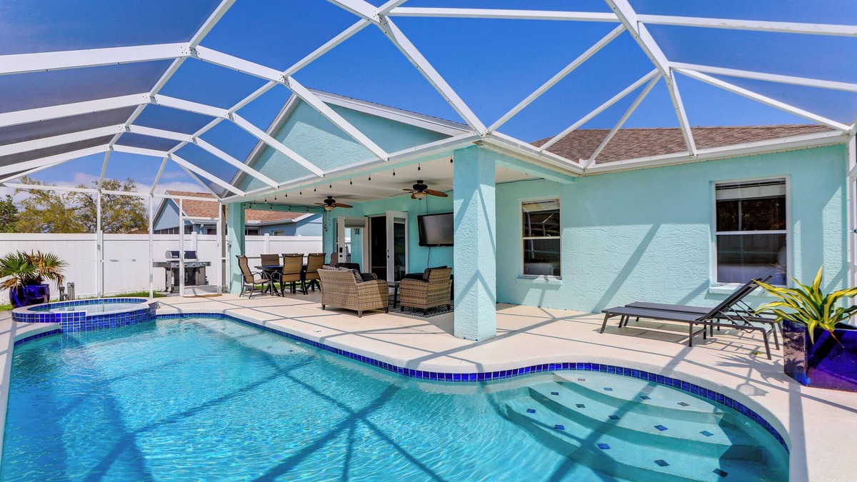 Sabal Harbour House | Saltwater Pool & Spa at Home in Bradenton