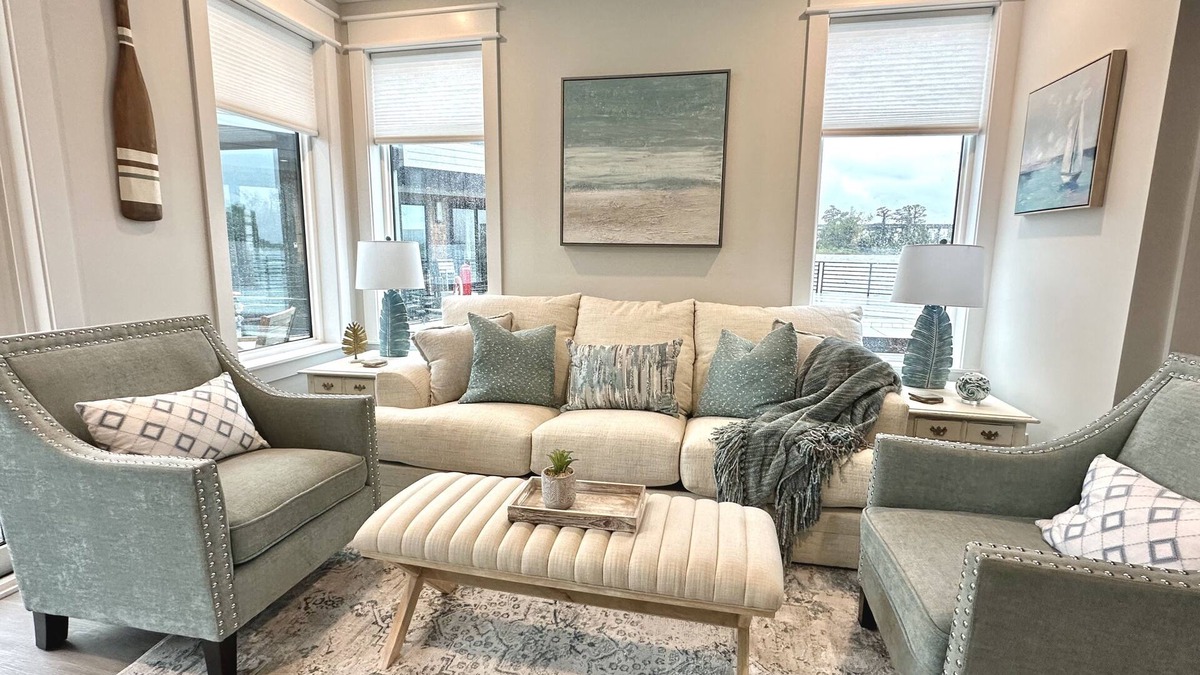 Wilmington Historic District Apartment | Saltwater @ The Cove Riverwalk Villas