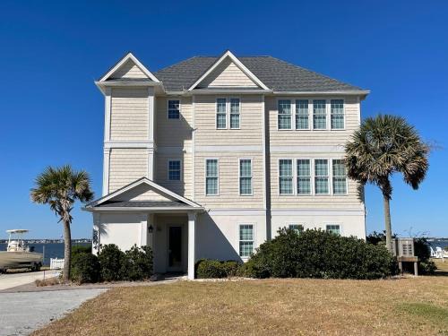 Emerald Isle House | Salty Paws