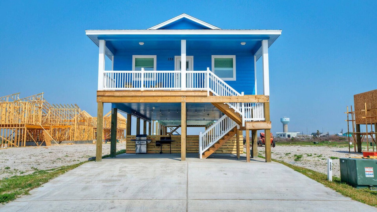 Cinnamon Shore House | Salty Texan, Brand New Beach House in Mahi Bay