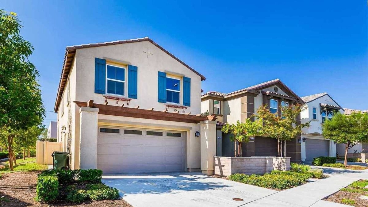 Upland House | Salubrious Breeze on Harvest