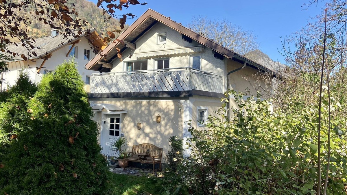 Ebensee House | salzkammergut lake region (ebensee) - 8 pers. - pets welcome - garden - terrace
