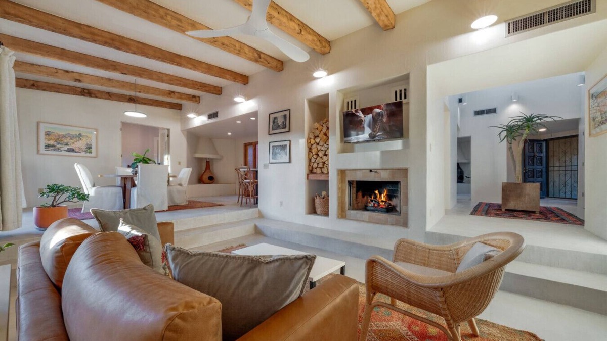 Sam Hughes House | Sam Hughes/Completely Remodeled/2 BR 1.5 BA