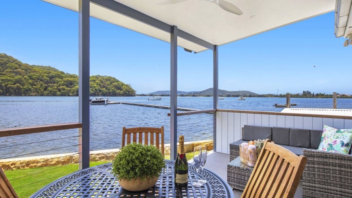 Woy Woy Bay House | SAM'S SHACK WATERFRONT WOY WOY BAY