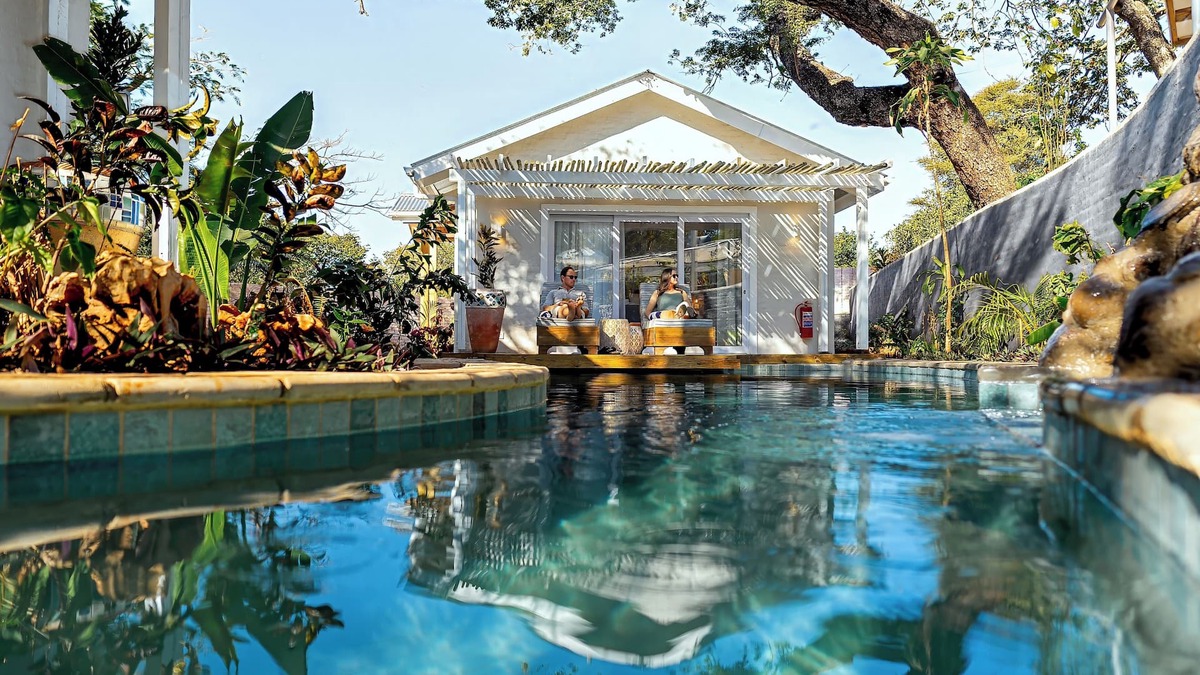 Victoria Falls Cabin | Samanzi