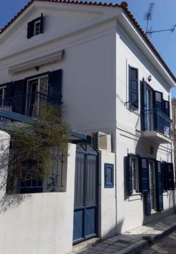 Pythagorion House | Samia Seavilla Pythagorio