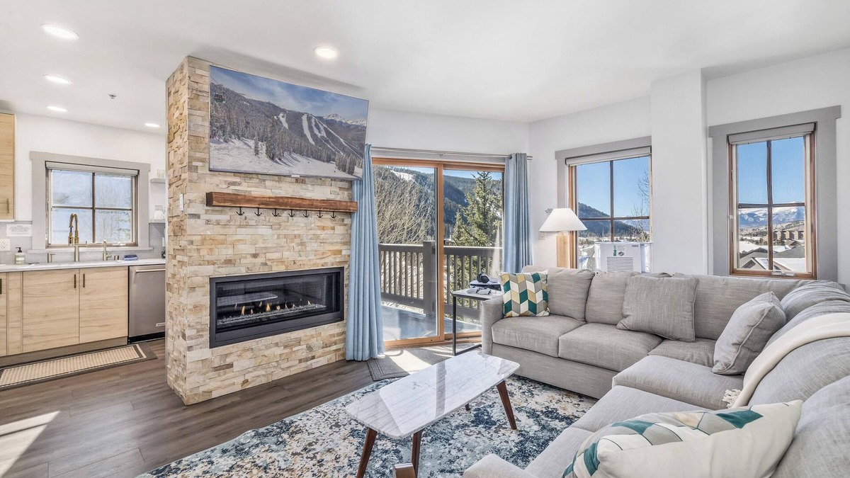 River Run Condo | Sammy's Slope Side Bliss: 3br in Keystone Village