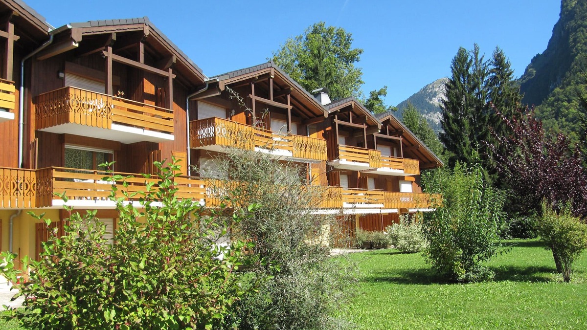 Samoens Apartment | Samoëns-App. 2 rooms-All Comfort-Calm-Ground floor- South- Wifi- closed garage