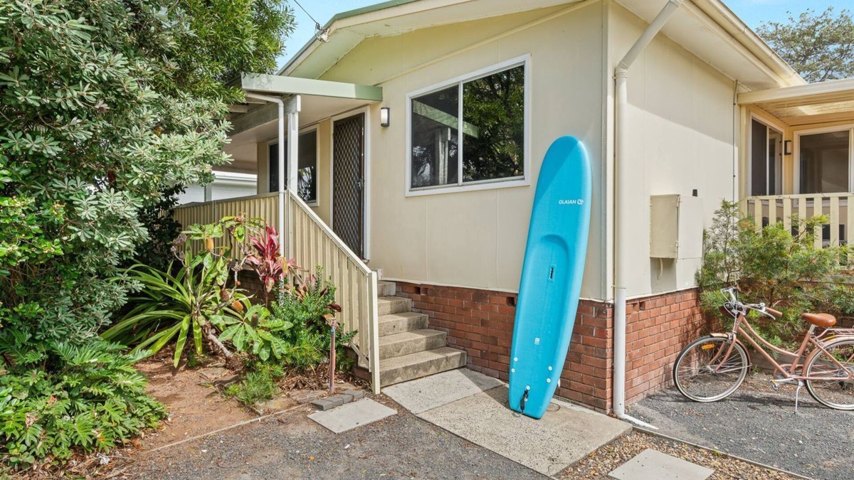 Callala Beach Apartment | Sam’s Beach Shack and Apartment – Stay 3, Pay 2