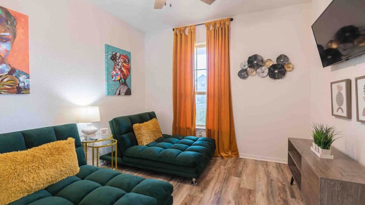 West San Antonio House | San Antonio Escape Near SeaWorld and Lackland