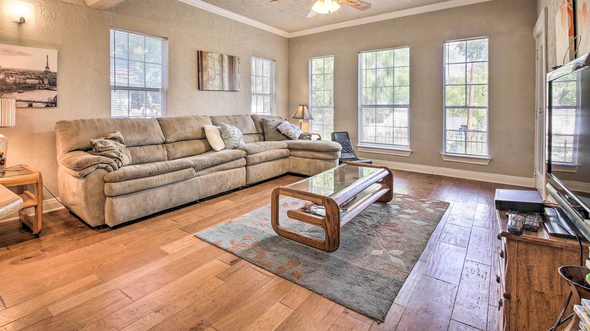 Mahncke Park House | San Antonio Home w/ Patio - 3 Mi to River Walk!
