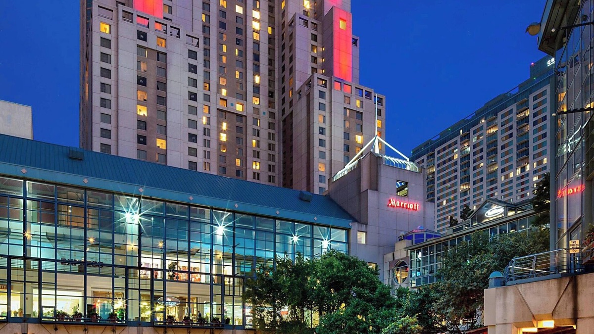 Downtown San Antonio Hotel | San Antonio Marriott Rivercenter on the River Walk
