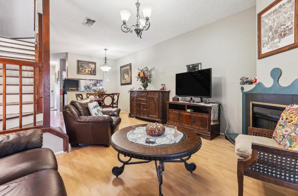 Blossoms Park House | San Antonio Townhome Community Pool and Hot Tub!