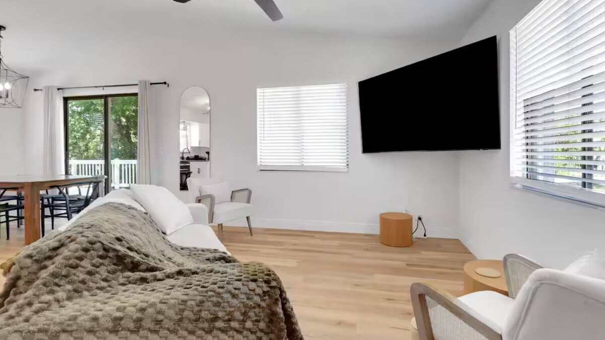 San Carlos Park House | San Carlos Getaway