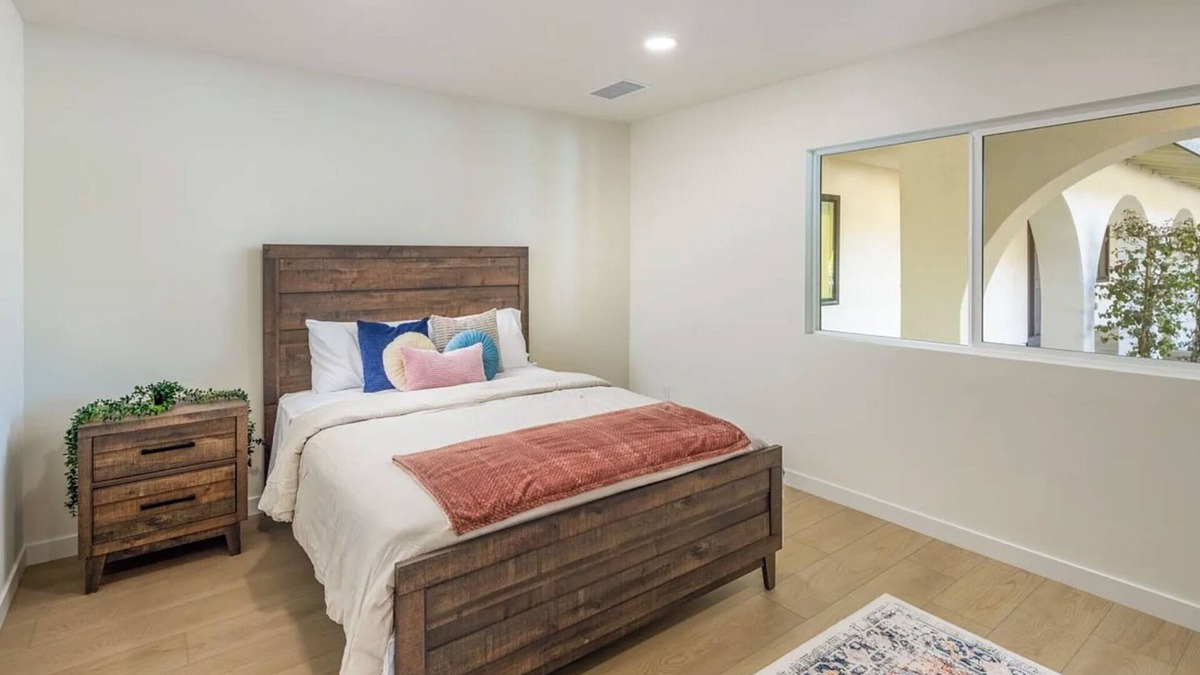 Poway House | San Diego Oasis, Pool, Yard, Private home!