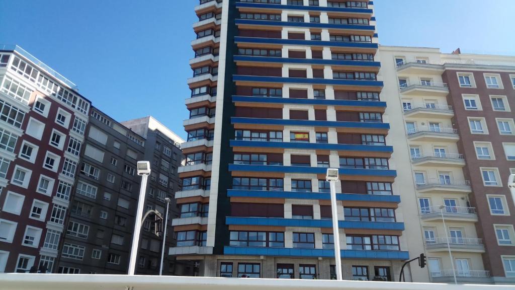 Gijon-Este Apartment | San Lorenzo - Marlux