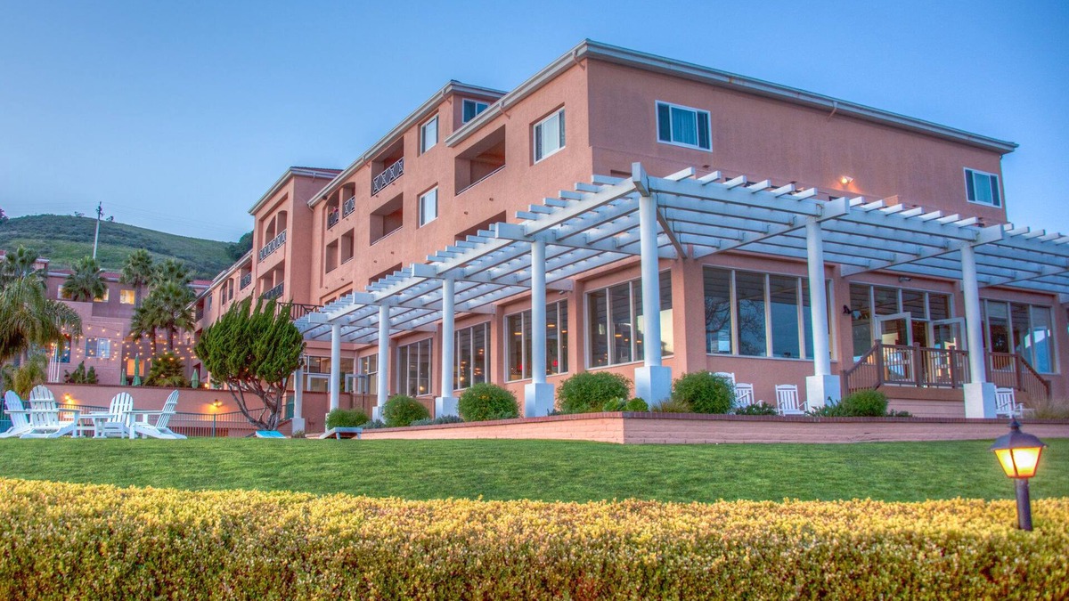 Avila Beach Resort | San Luis Bay Inn-High on the Bluffs of Avila Beach Overlooking the Pacific Ocean