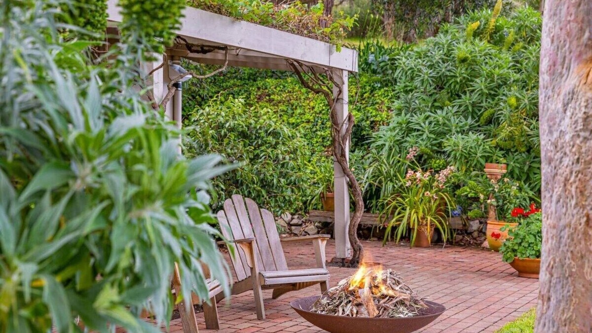 Dromana House | San Mateo | 11 Acre Oceanview Estate