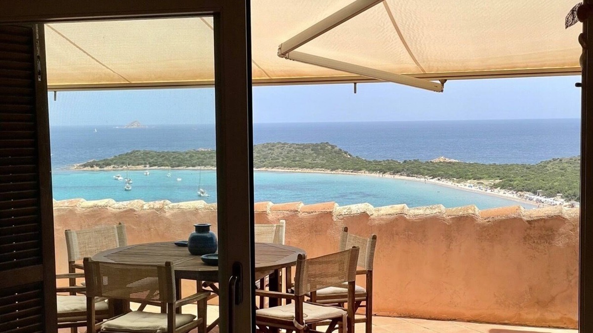Capo Coda Cavallo Apartment | SAN TEODORO PUNTA EST STUPENDO TRILOCALE VISTA MARE