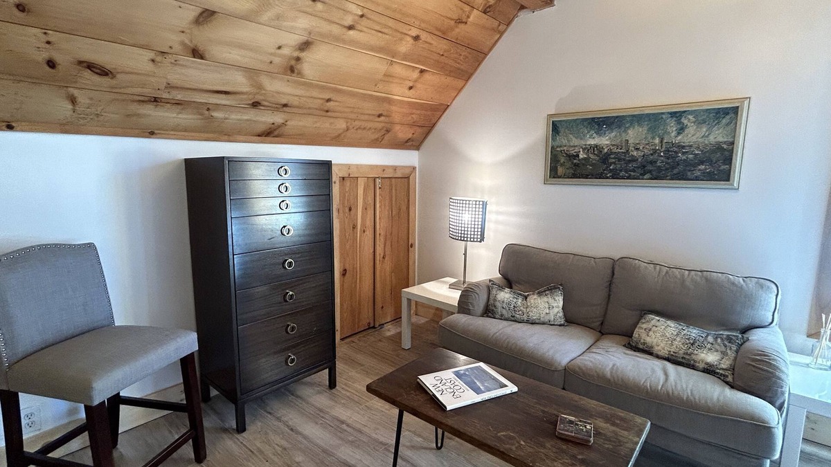 Bowdoin Apartment | Sanctuary In Gorgeous Natural Setting