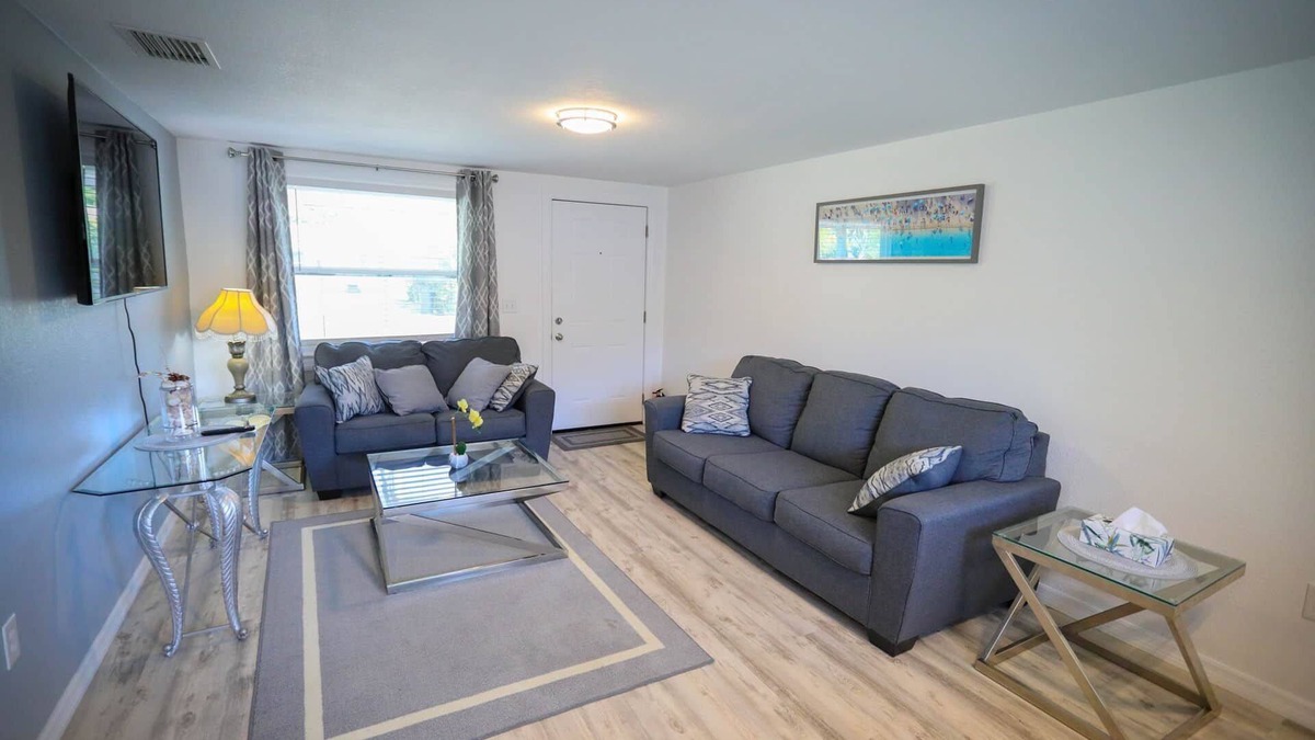Englewood Apartment | Sand Dollar Room Manasota Delux Villas