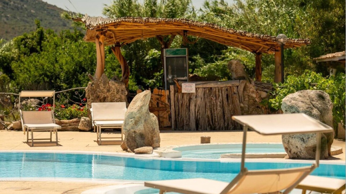 Olbia House | Sandalia House with Jacuzzi in Porto Rotondo