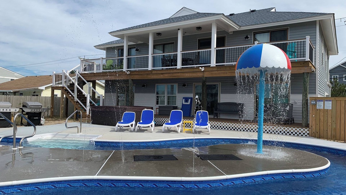 Sandbridge House | Sandbridge 8br/6ba 4th row on Back Bay with lazy river and hot tub