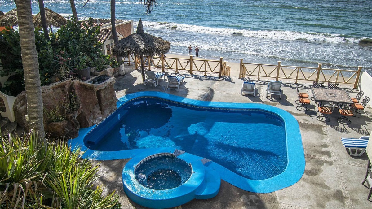 Mazatlan Villa | Sandcastle Beachfront Villa with Pool